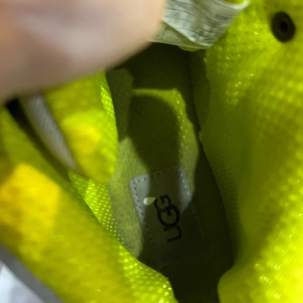 UGG Women’s Highland Hi Heritage Sneakers Size 6.5 - Picture 7 of 7